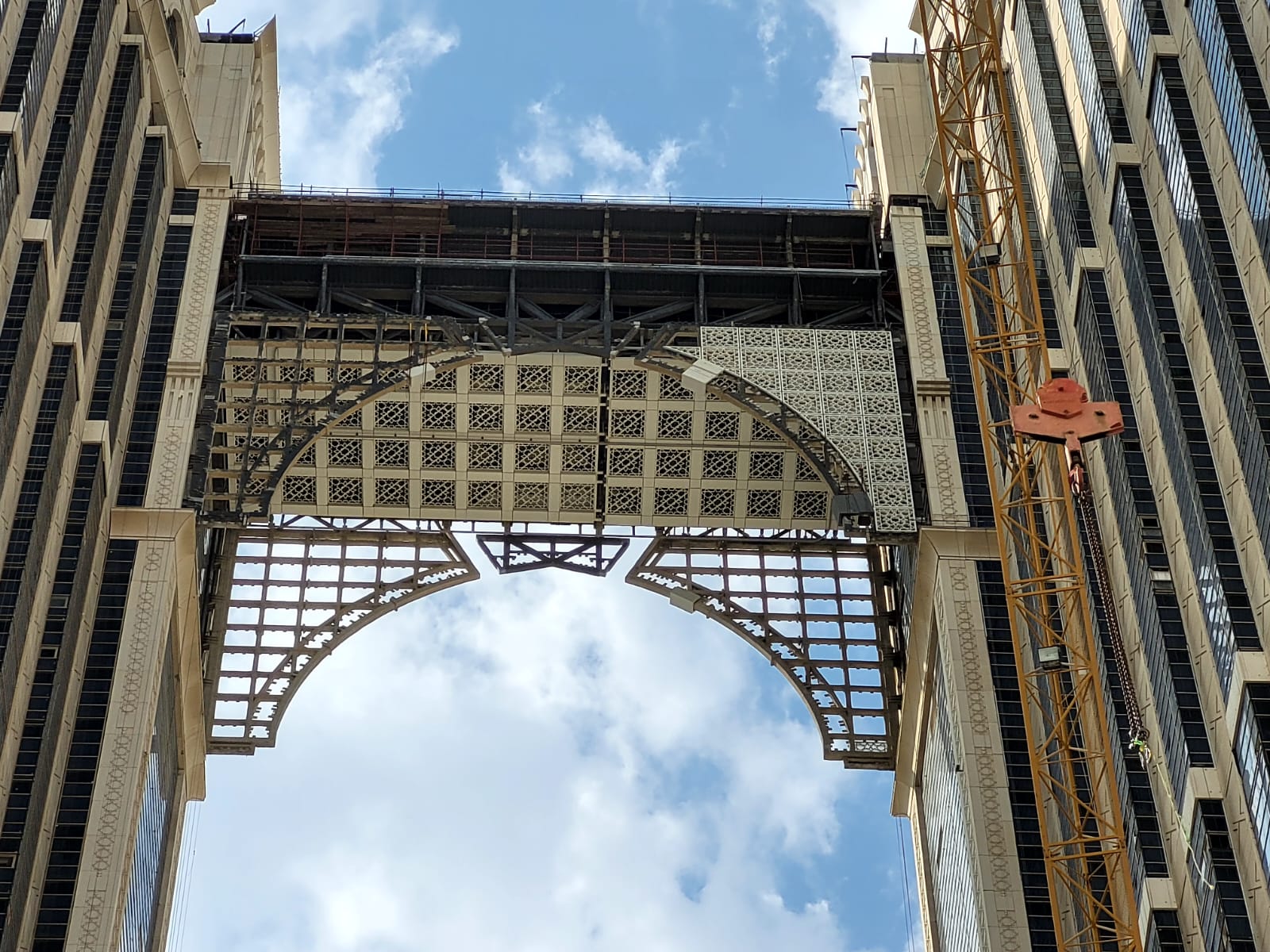 Jabal Omar Towers - Skybridge Façade